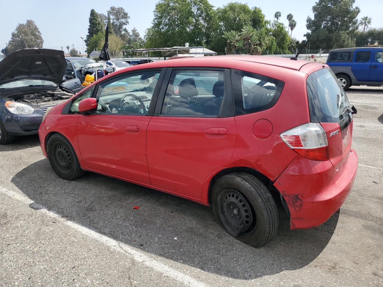 Photo 1 VIN: JHMGE8H36CC017464 - HONDA FIT 