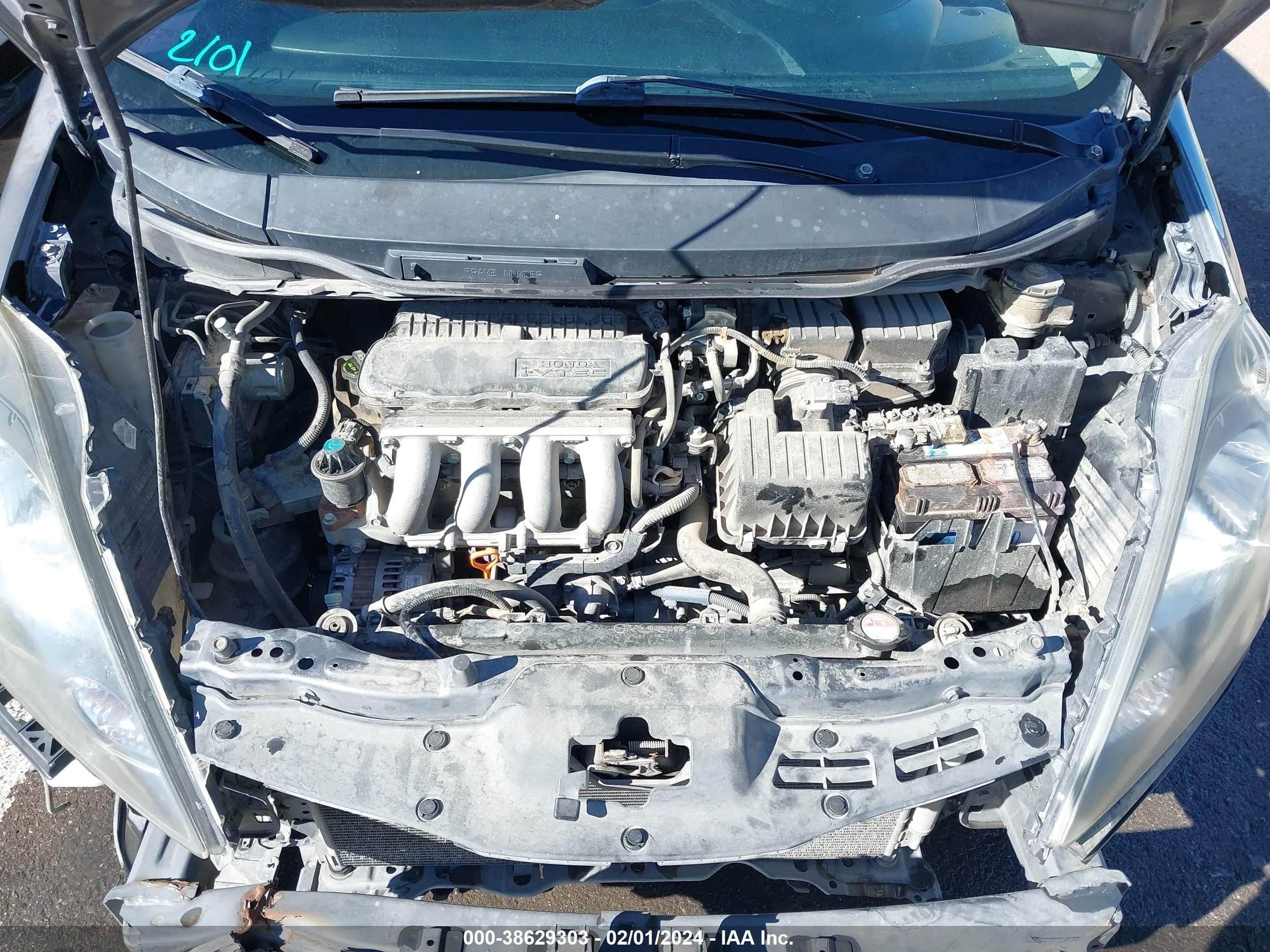 Photo 9 VIN: JHMGE8H38CS001515 - HONDA FIT 