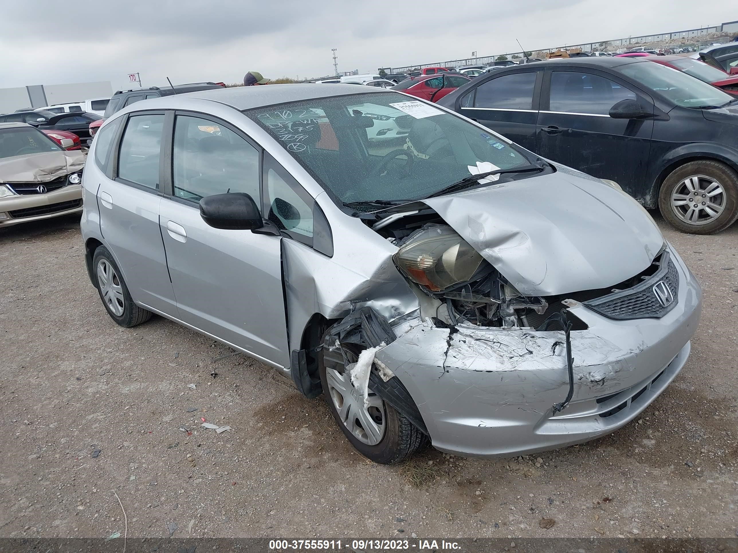 Photo 0 VIN: JHMGE8H39BC023175 - HONDA FIT 