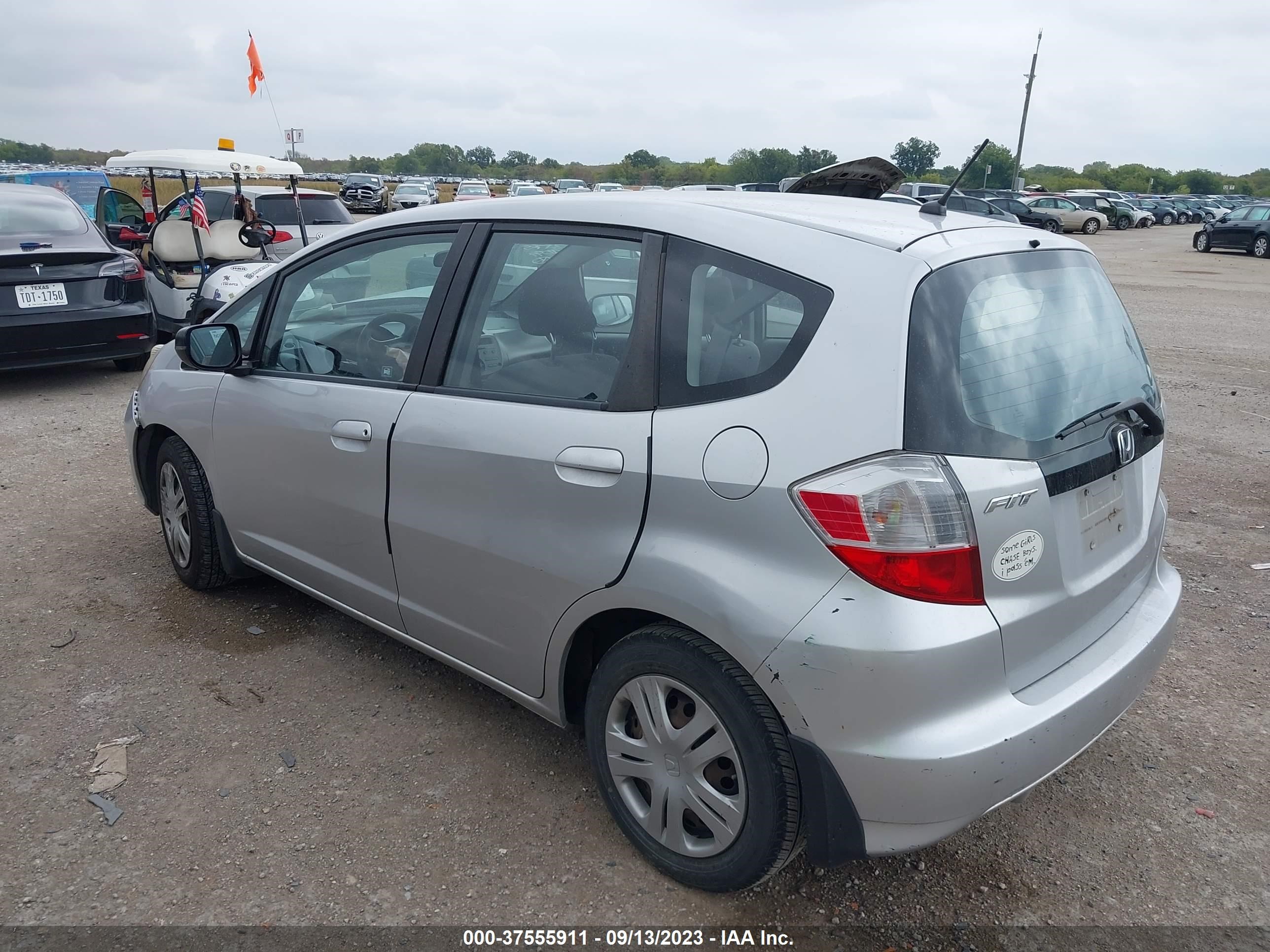 Photo 2 VIN: JHMGE8H39BC023175 - HONDA FIT 