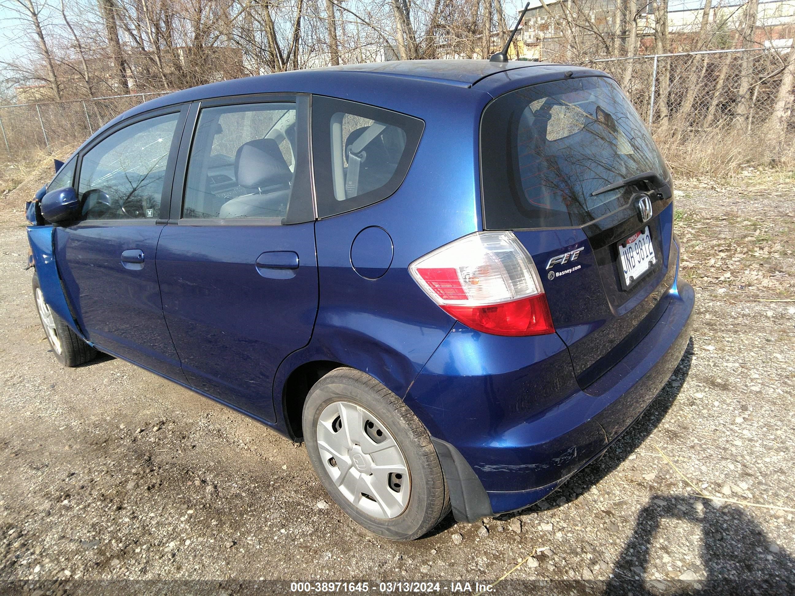 Photo 2 VIN: JHMGE8H39DC079796 - HONDA FIT 