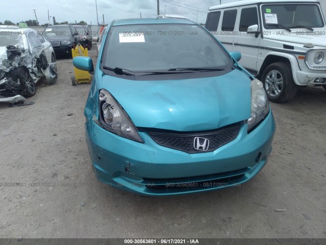 Photo 5 VIN: JHMGE8H3XCC023025 - HONDA FIT 