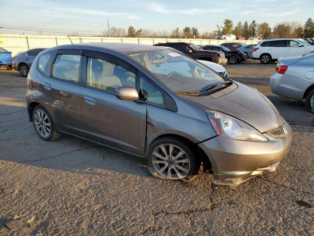 Photo 3 VIN: JHMGE8H3XCS006537 - HONDA FIT 