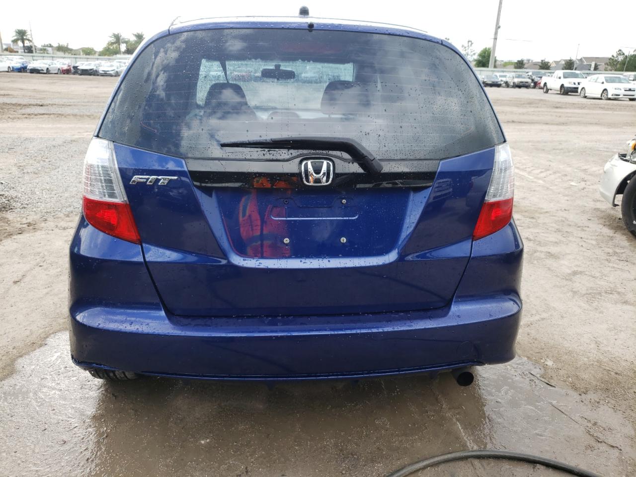 Photo 5 VIN: JHMGE8H3XDC021678 - HONDA FIT 