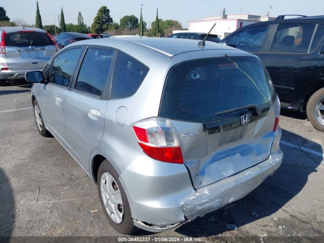 Photo 2 VIN: JHMGE8H3XDC064837 - HONDA FIT 