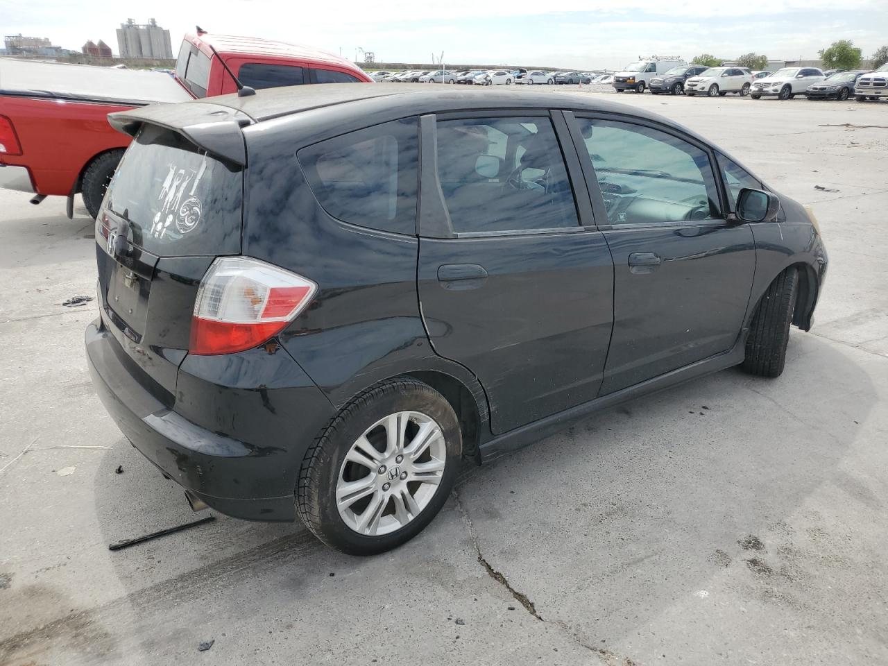 Photo 2 VIN: JHMGE8H40AS017245 - HONDA FIT 