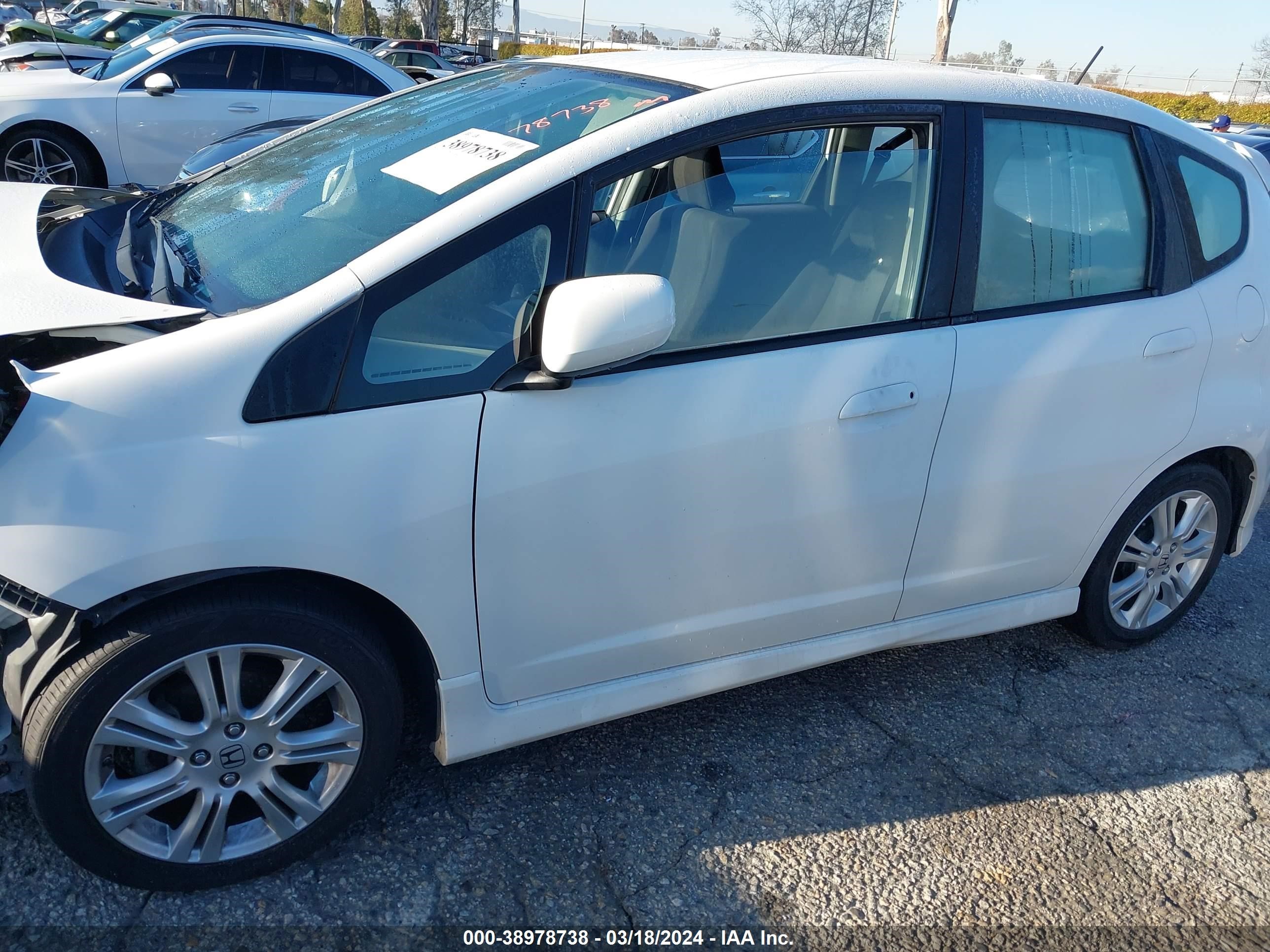 Photo 14 VIN: JHMGE8H42AC030217 - HONDA FIT 