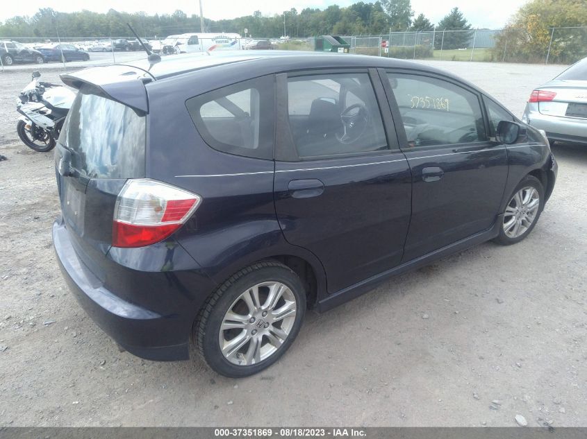 Photo 3 VIN: JHMGE8H42AC031285 - HONDA FIT 