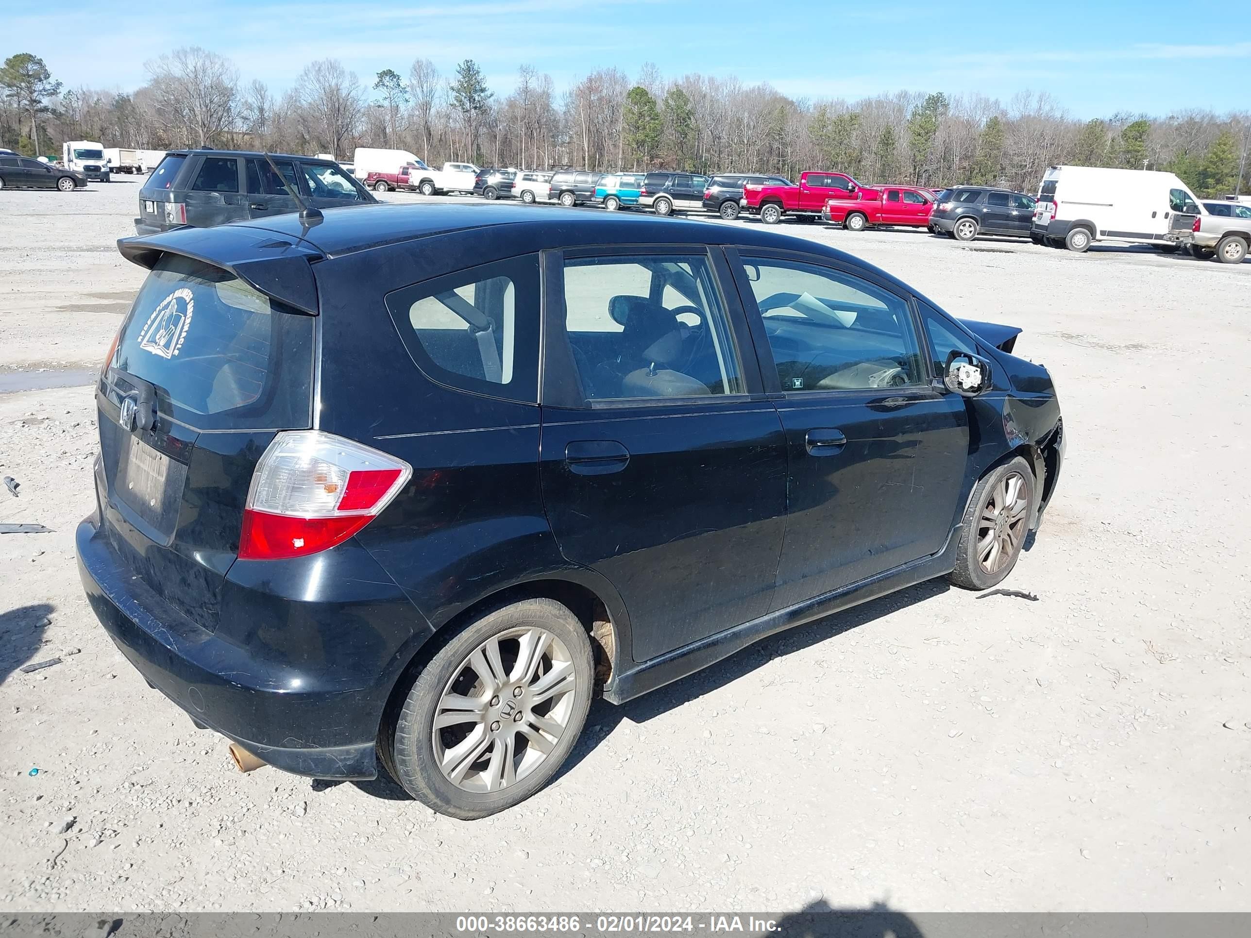 Photo 3 VIN: JHMGE8H42AS000494 - HONDA FIT 