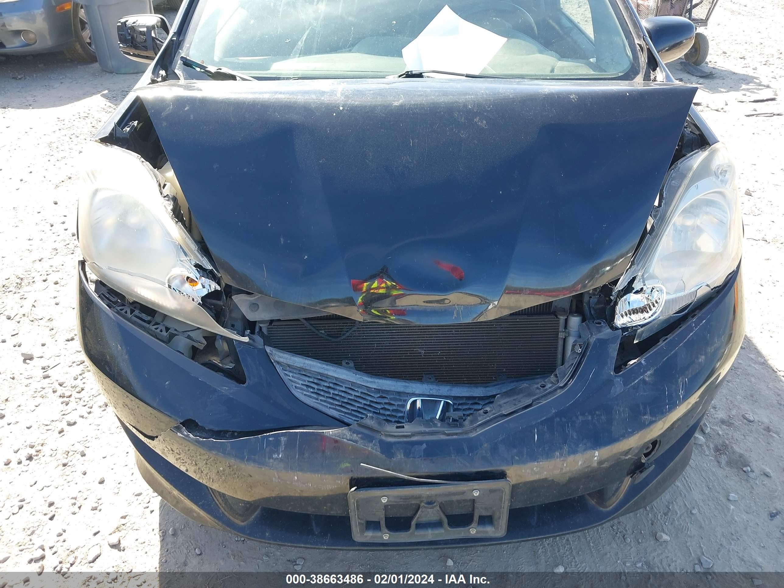 Photo 5 VIN: JHMGE8H42AS000494 - HONDA FIT 