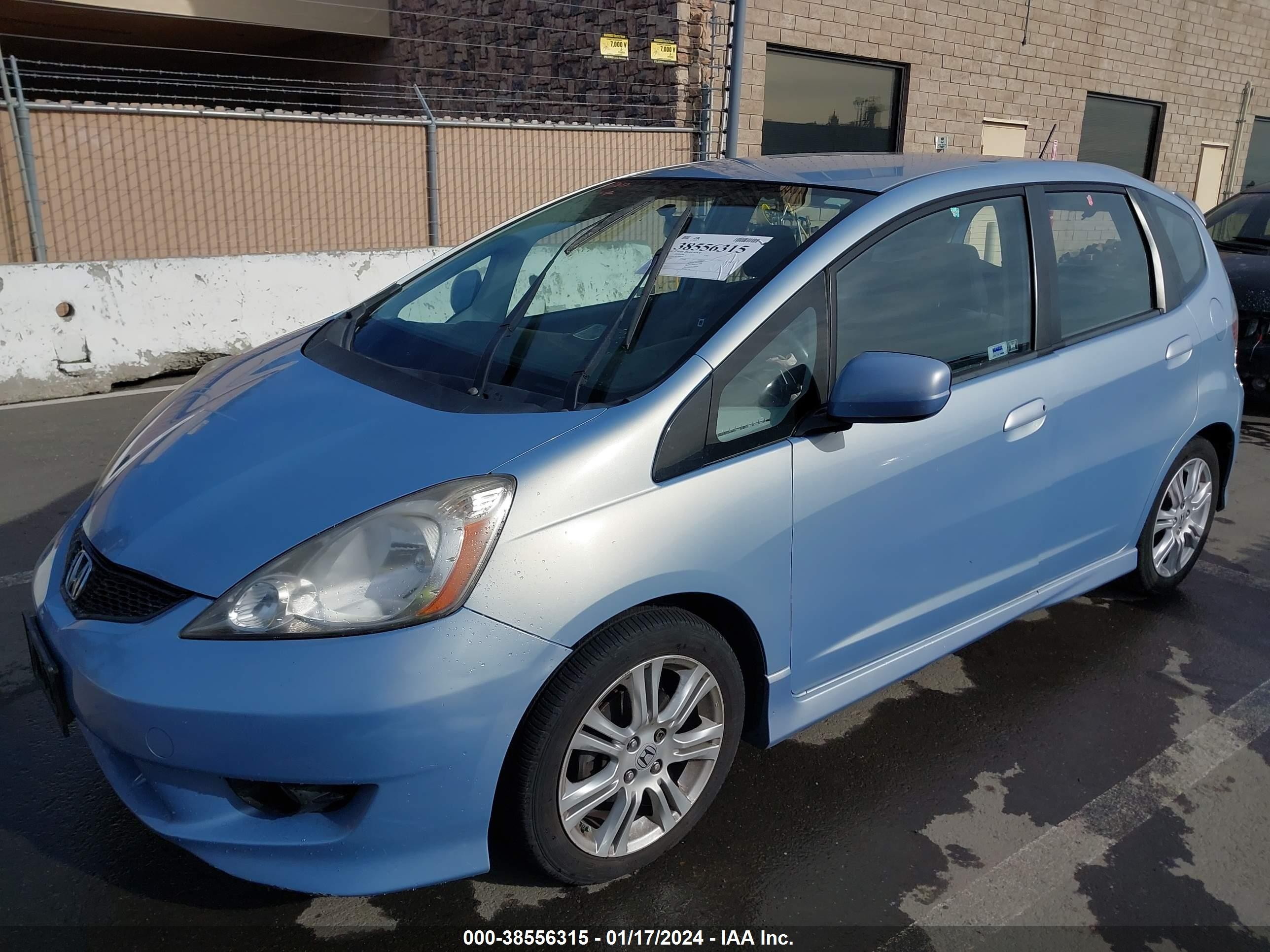 Photo 1 VIN: JHMGE8H43AC006816 - HONDA FIT 