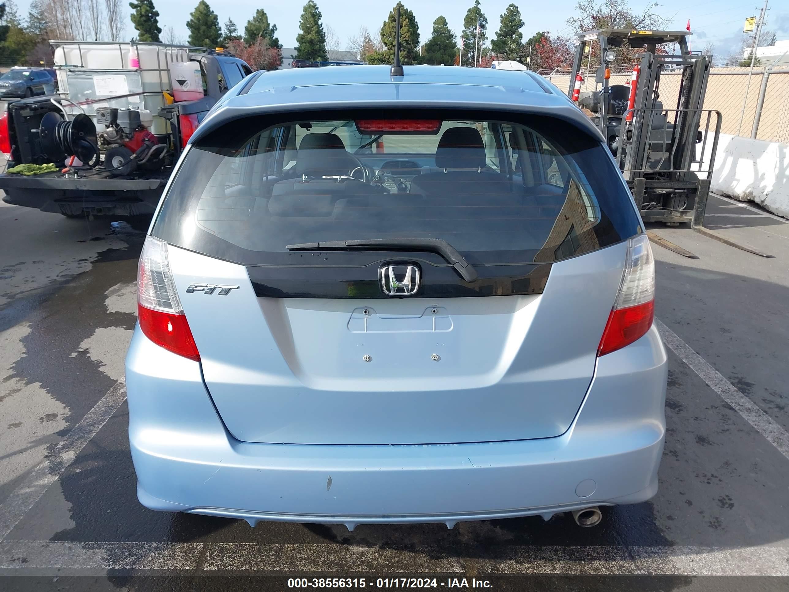 Photo 15 VIN: JHMGE8H43AC006816 - HONDA FIT 