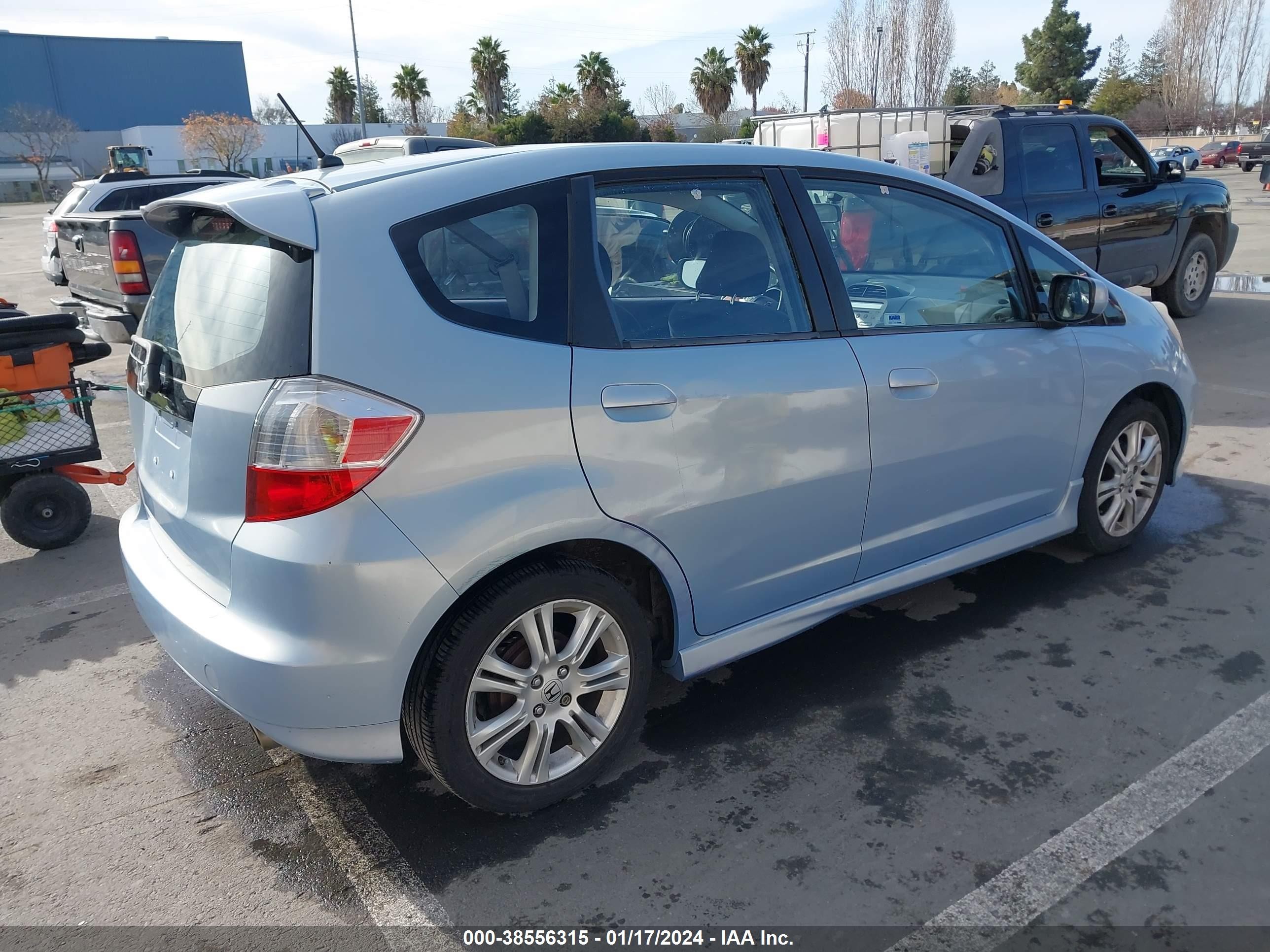 Photo 3 VIN: JHMGE8H43AC006816 - HONDA FIT 