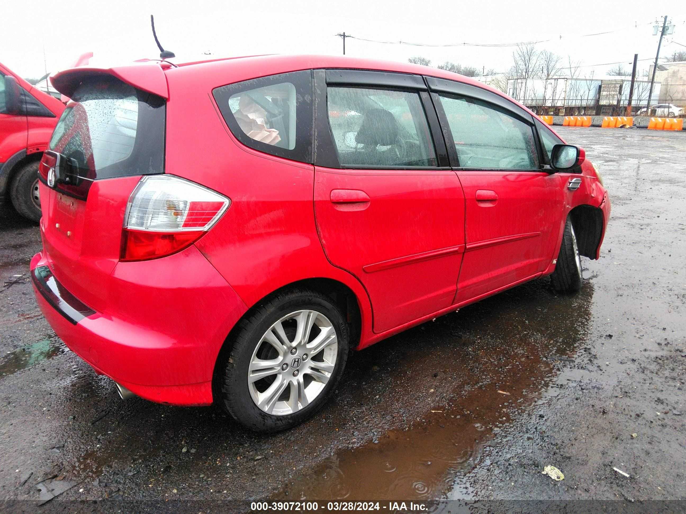 Photo 3 VIN: JHMGE8H45AC011645 - HONDA FIT 