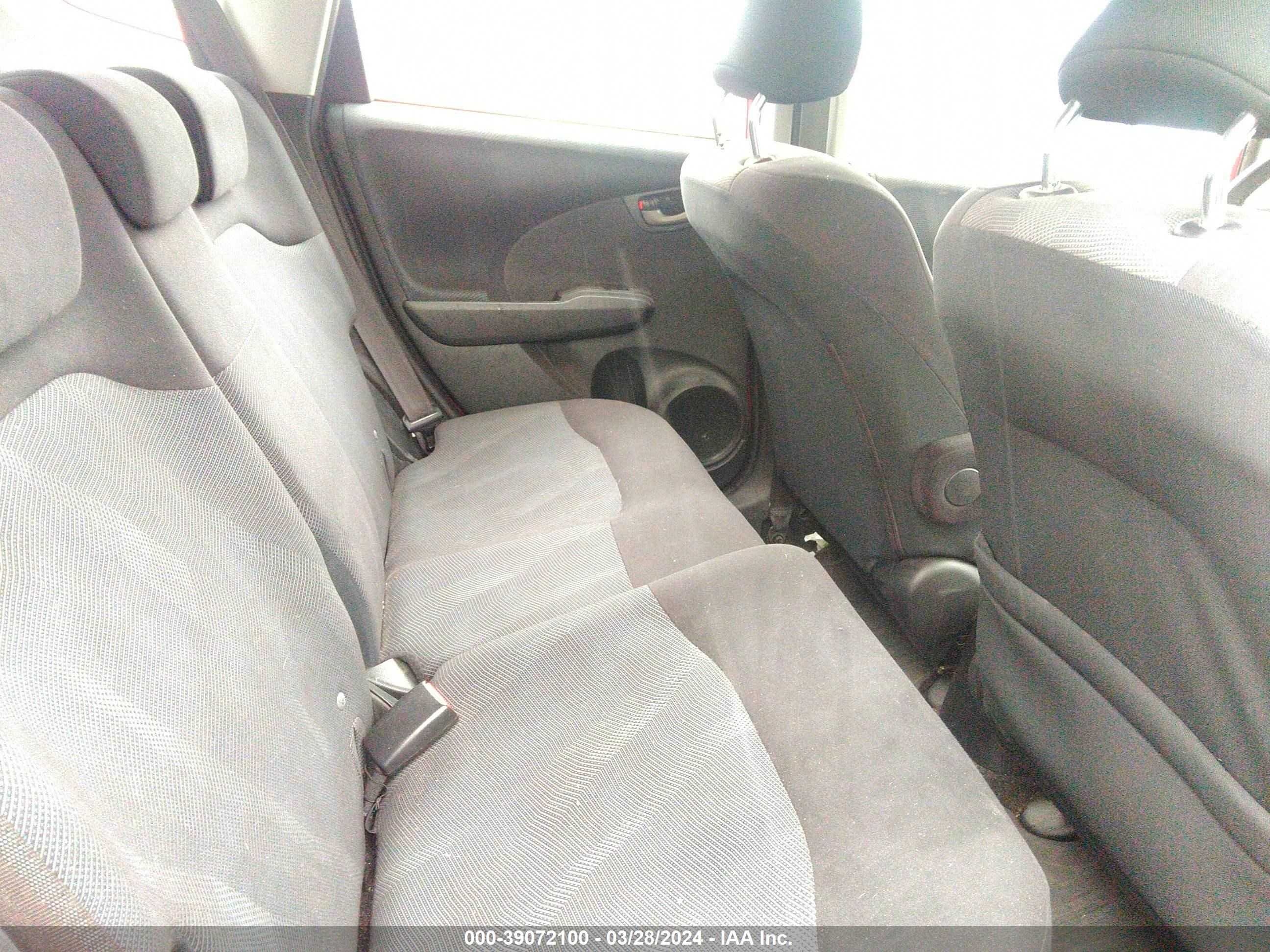 Photo 7 VIN: JHMGE8H45AC011645 - HONDA FIT 