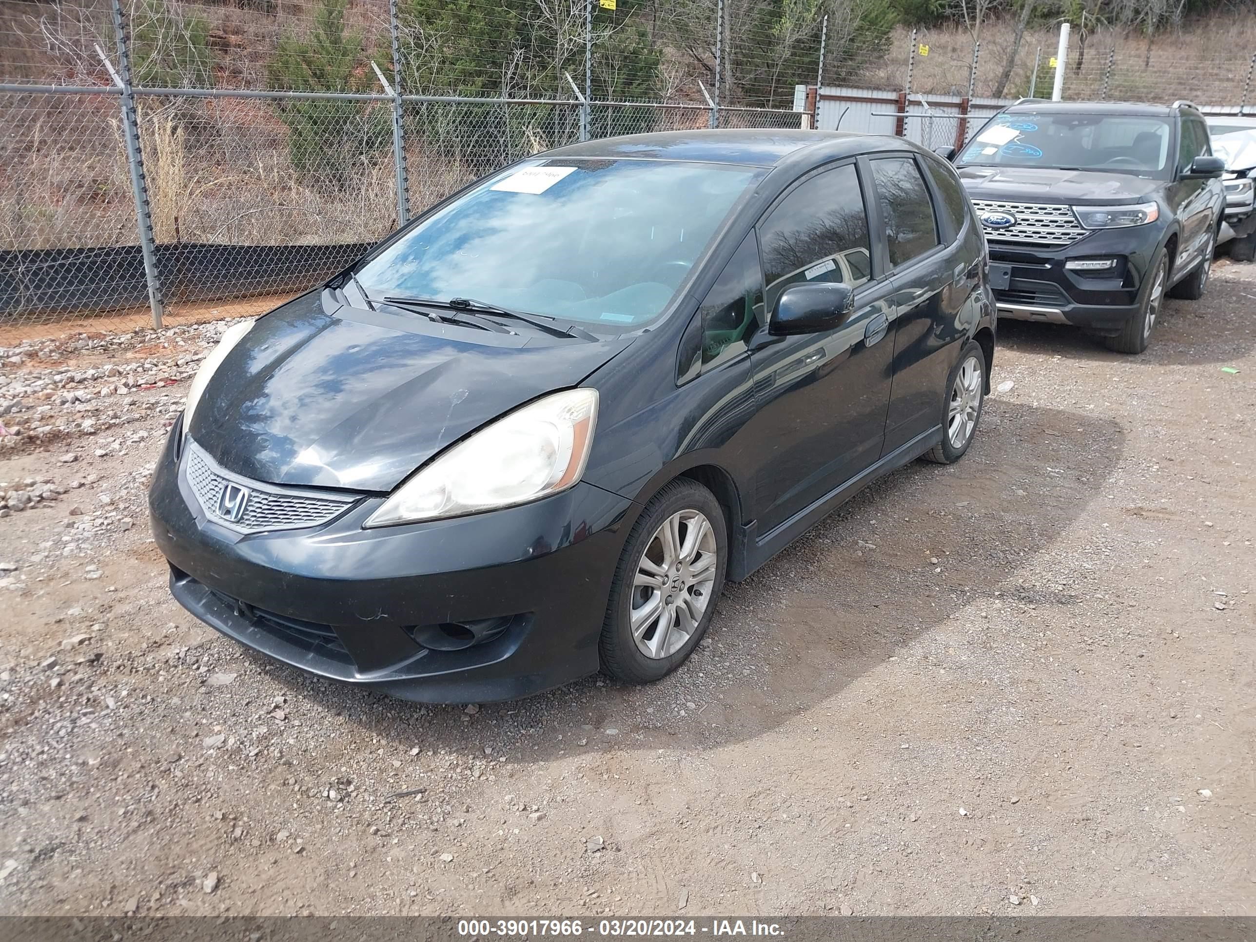 Photo 1 VIN: JHMGE8H46AC004283 - HONDA FIT 