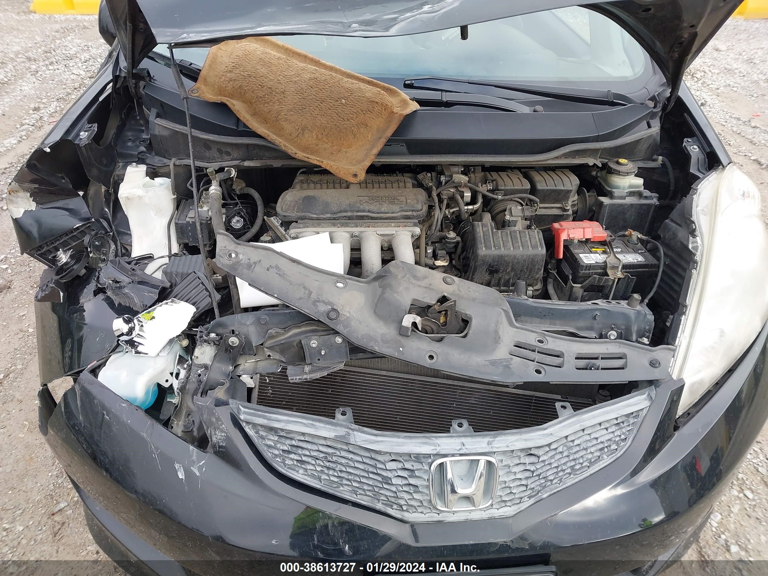 Photo 9 VIN: JHMGE8H46ACO28440 - HONDA FIT 