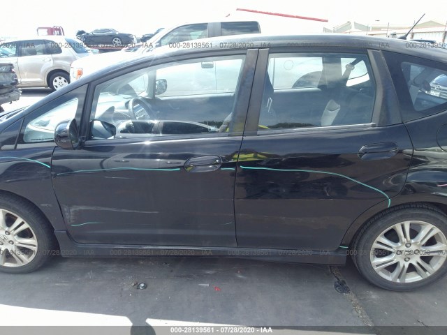 Photo 5 VIN: JHMGE8H46AS016889 - HONDA FIT 