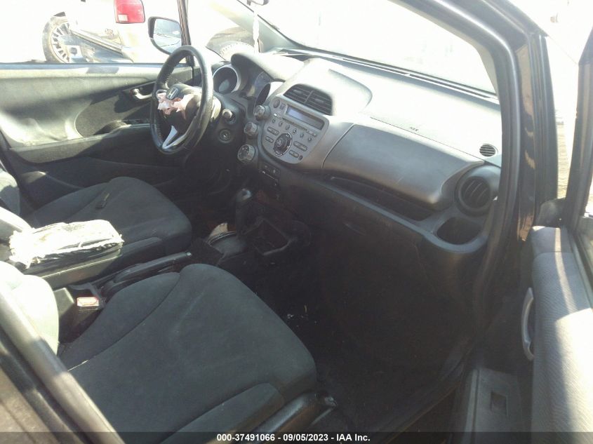 Photo 4 VIN: JHMGE8H48AC002566 - HONDA FIT 