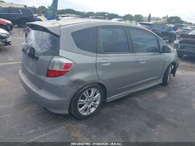 Photo 3 VIN: JHMGE8H48AC028939 - HONDA FIT 