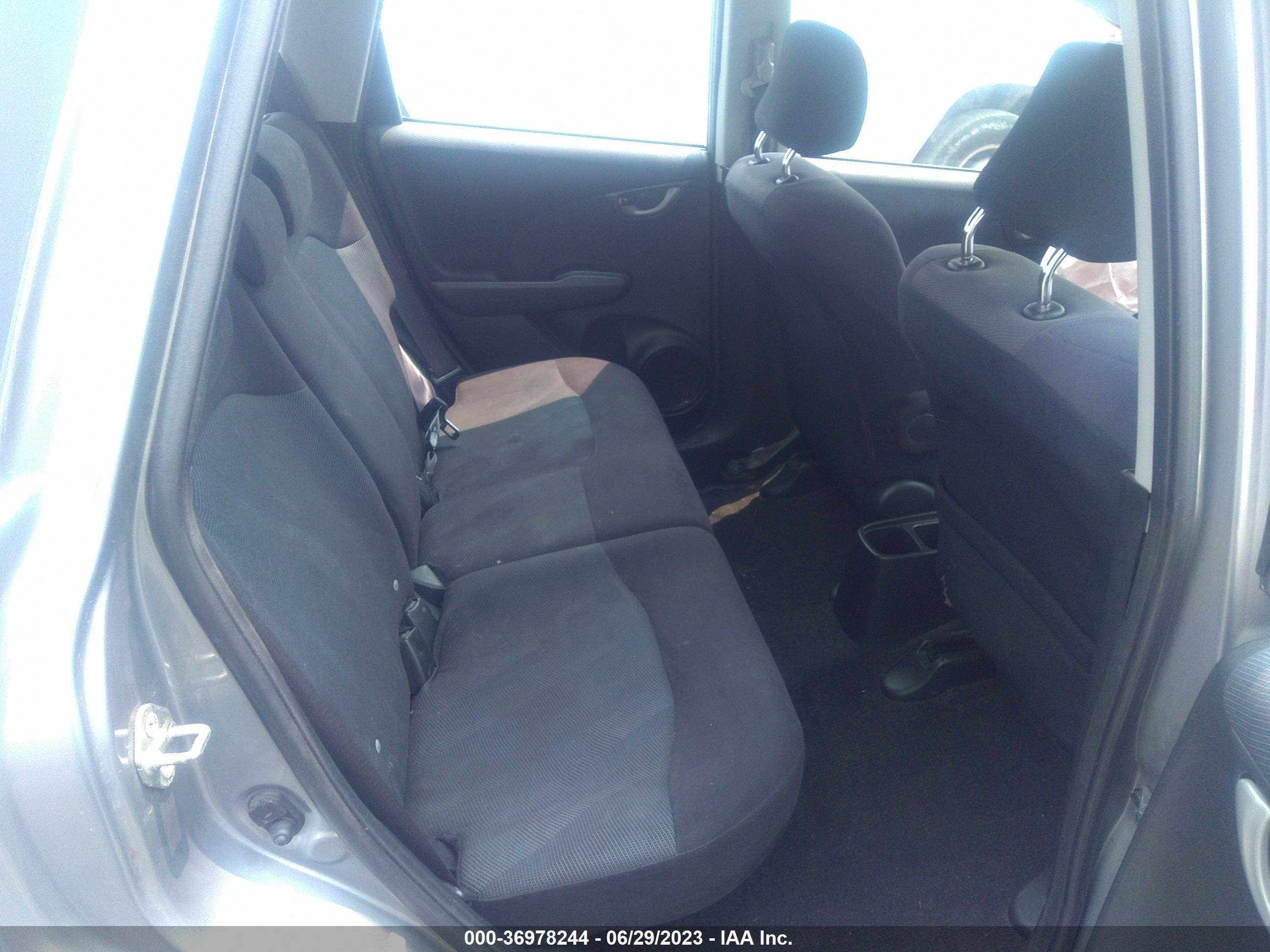 Photo 7 VIN: JHMGE8H48AS026596 - HONDA FIT 