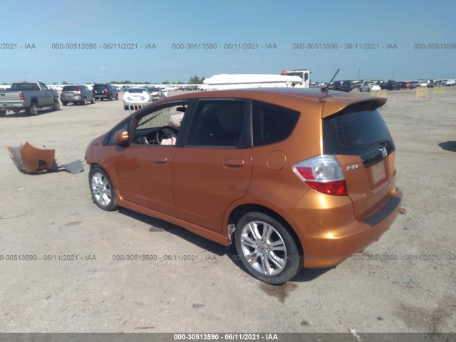 Photo 2 VIN: JHMGE8H49AS000931 - HONDA FIT 