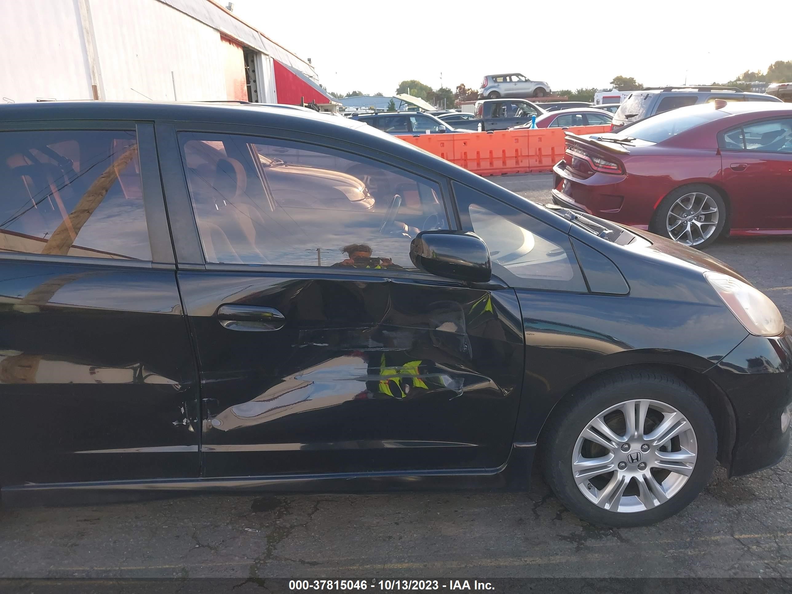 Photo 5 VIN: JHMGE8H4XAC004285 - HONDA FIT 