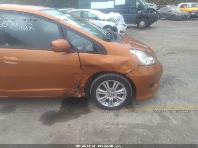 Photo 5 VIN: JHMGE8H4XAC012385 - HONDA FIT 