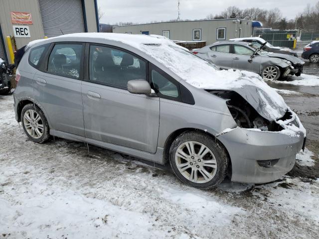 Photo 3 VIN: JHMGE8H4XAC013052 - HONDA FIT 