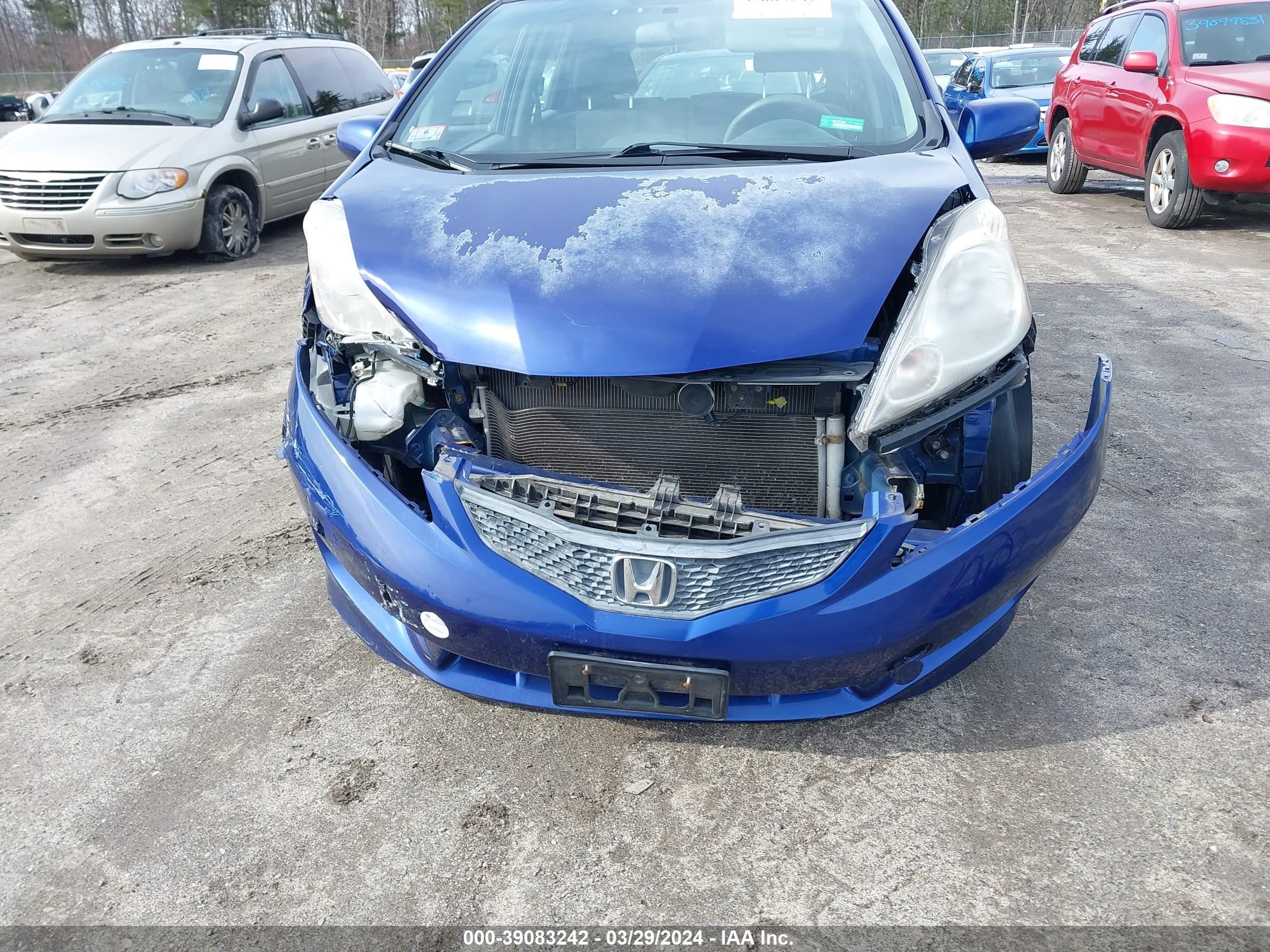 Photo 11 VIN: JHMGE8H4XAS004177 - HONDA FIT 