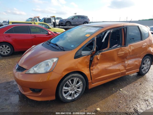 Photo 5 VIN: JHMGE8H4XAS018368 - HONDA FIT 