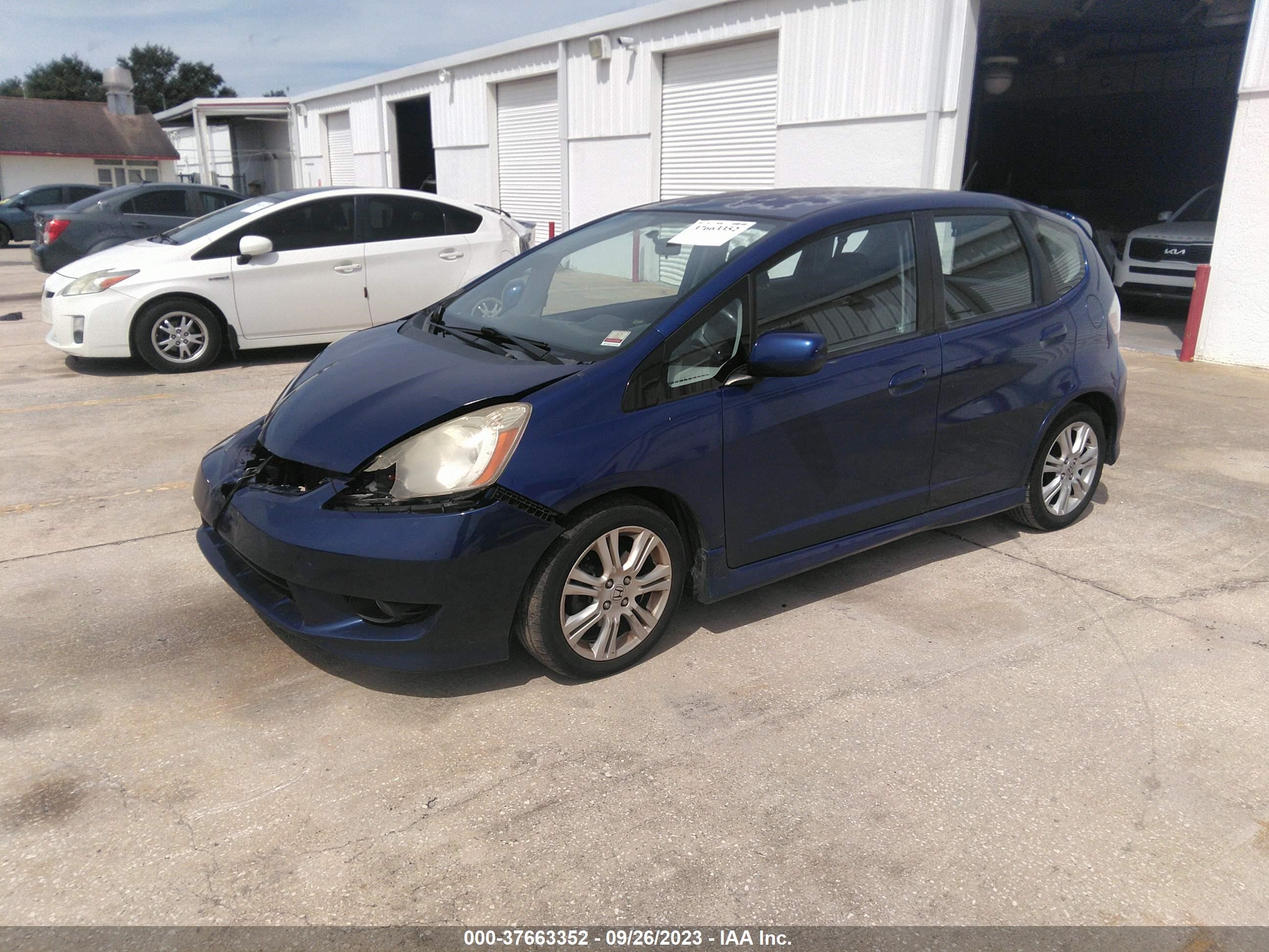 Photo 1 VIN: JHMGE8H4XAS018712 - HONDA FIT 