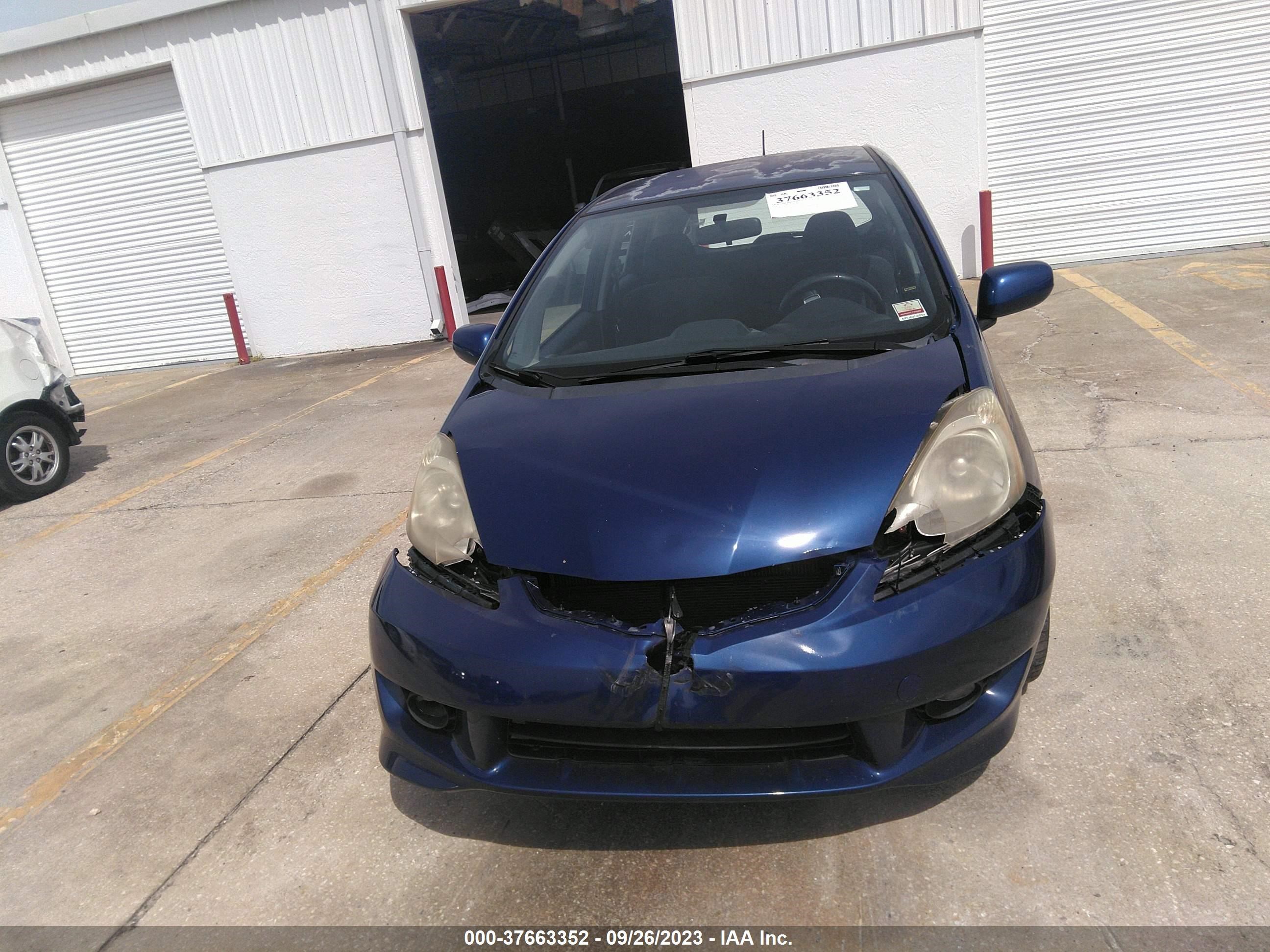 Photo 11 VIN: JHMGE8H4XAS018712 - HONDA FIT 