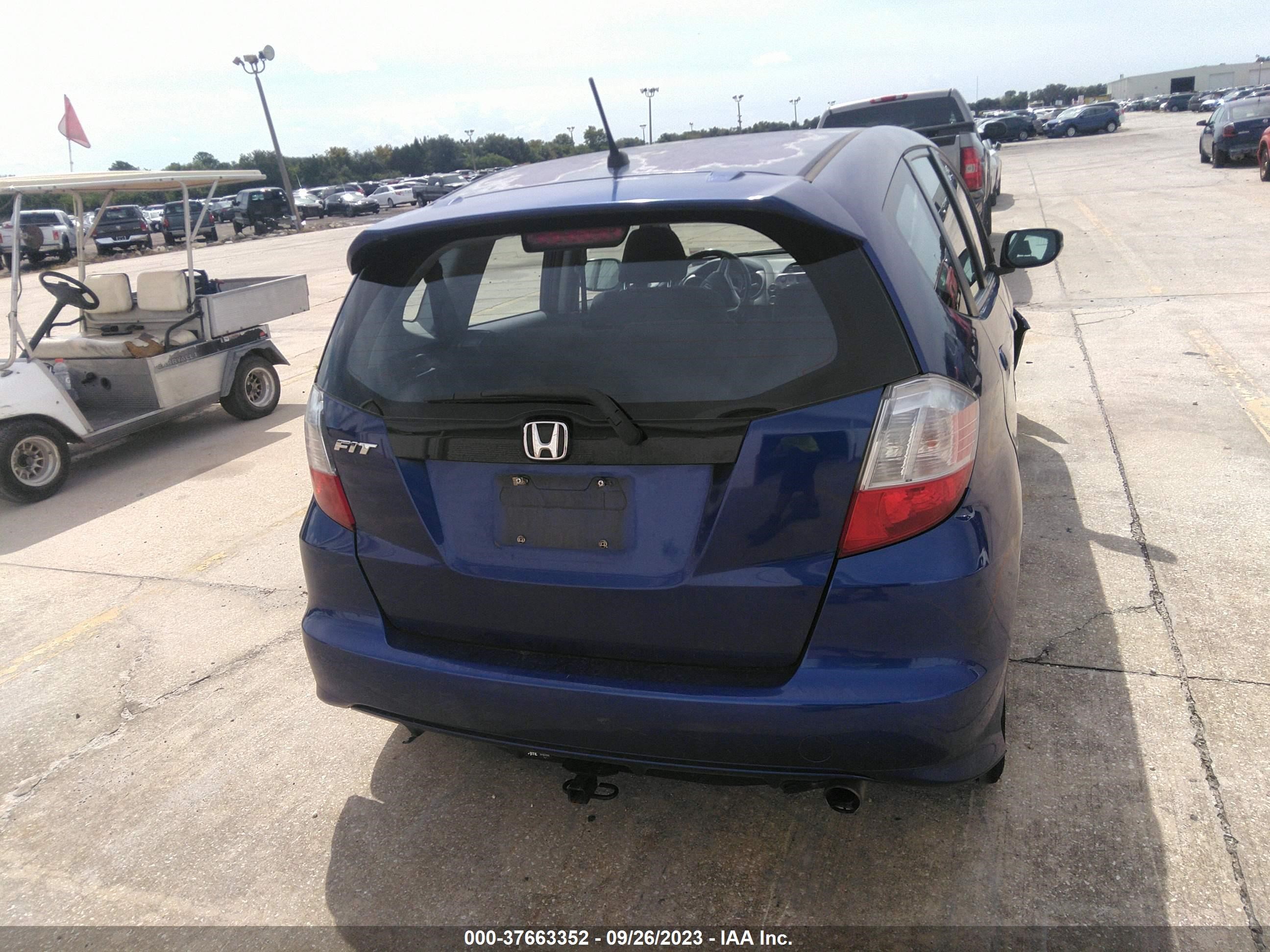 Photo 15 VIN: JHMGE8H4XAS018712 - HONDA FIT 