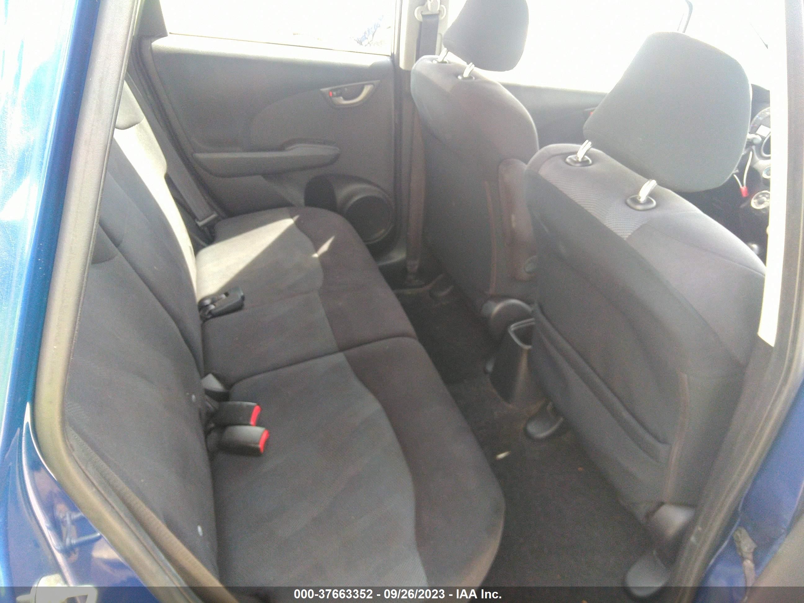 Photo 7 VIN: JHMGE8H4XAS018712 - HONDA FIT 