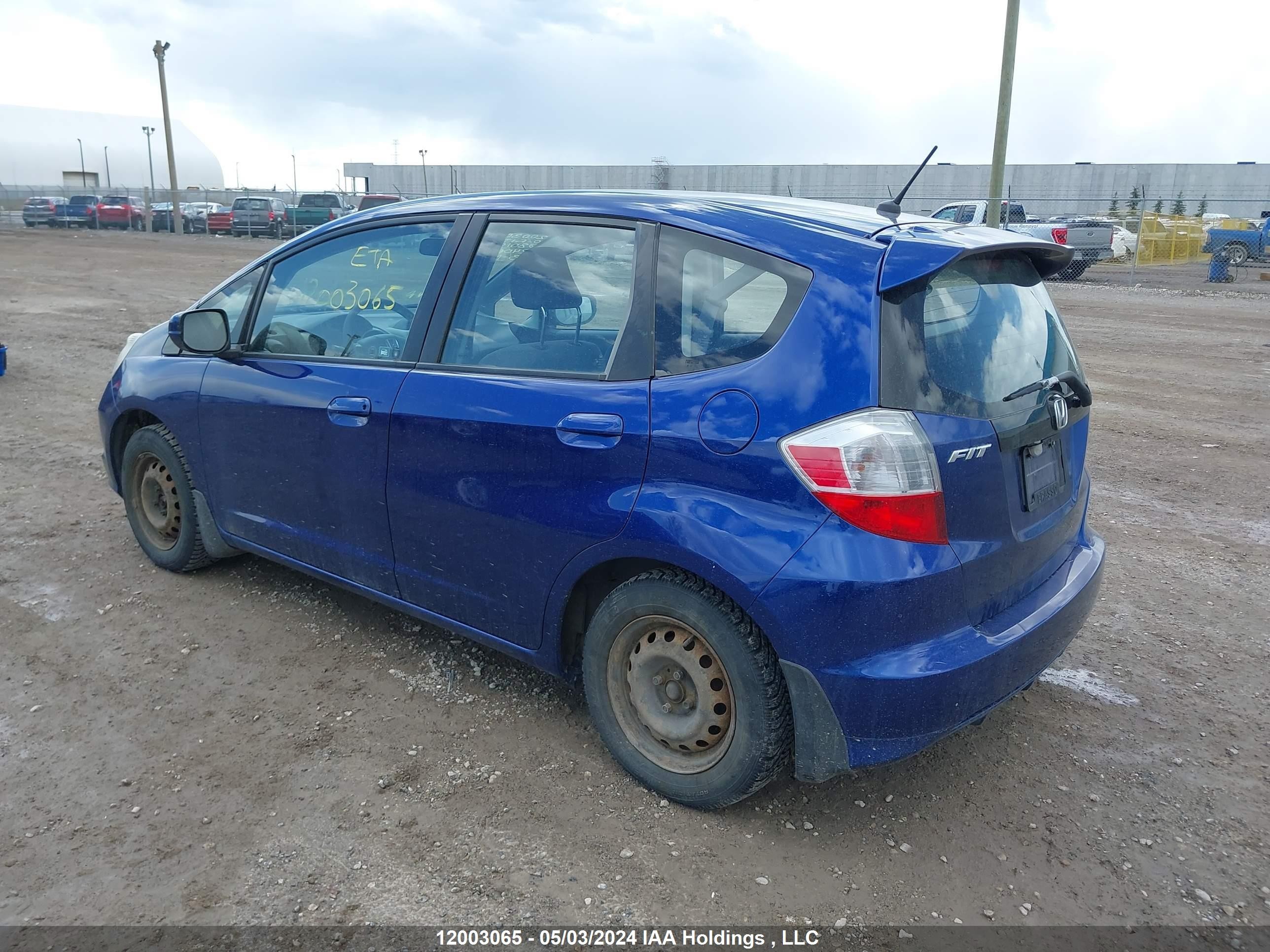 Photo 2 VIN: JHMGE8H50AC801816 - HONDA FIT 