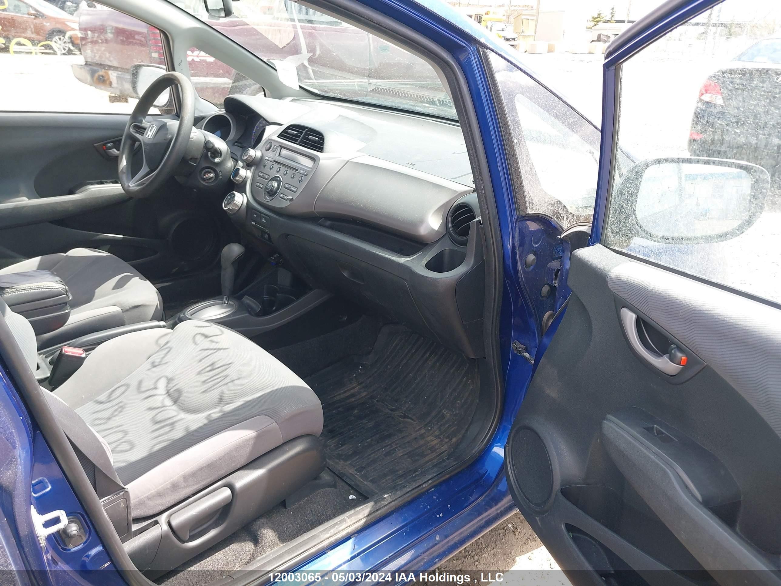 Photo 4 VIN: JHMGE8H50AC801816 - HONDA FIT 