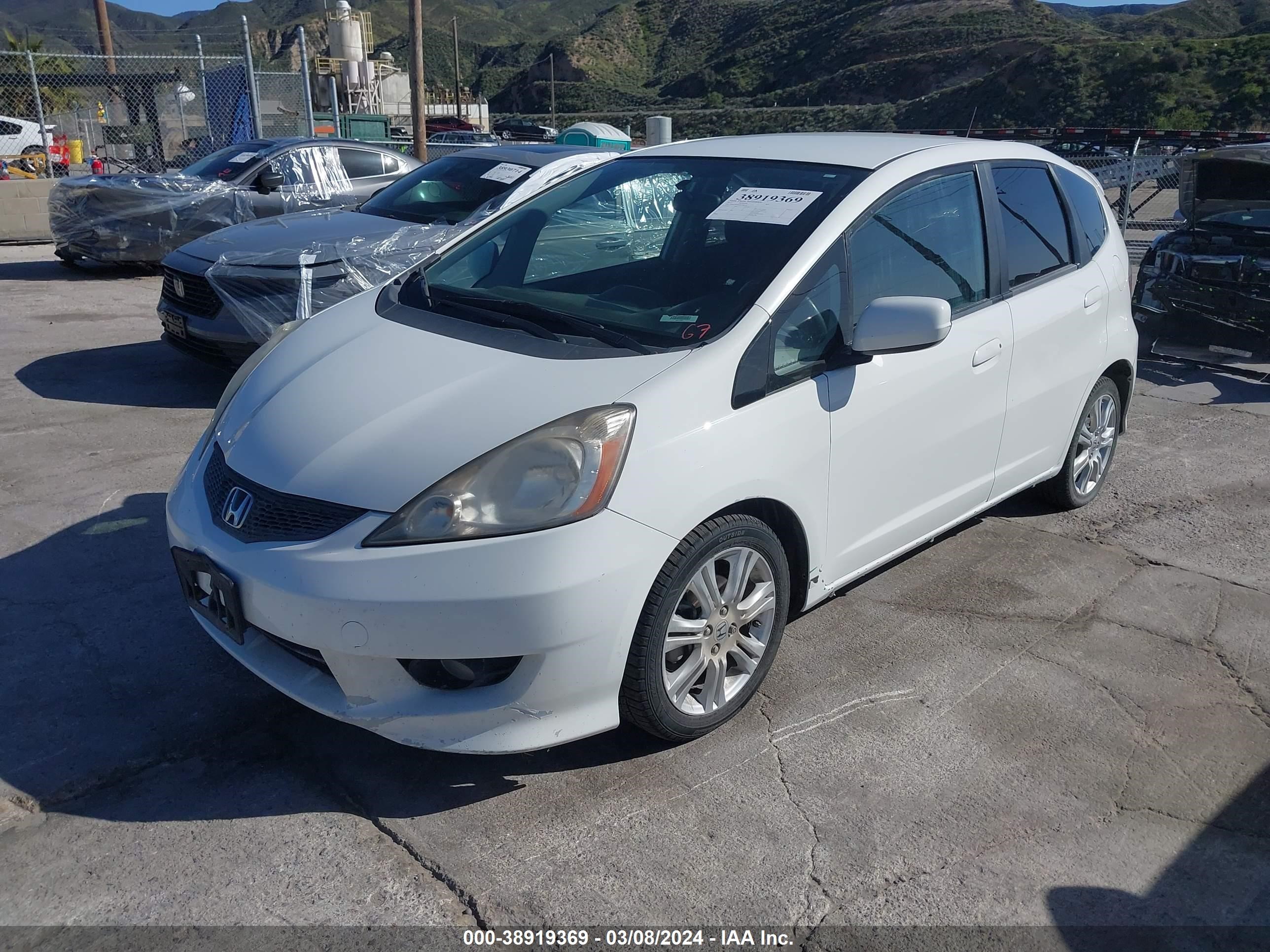 Photo 1 VIN: JHMGE8H50BC004256 - HONDA FIT 