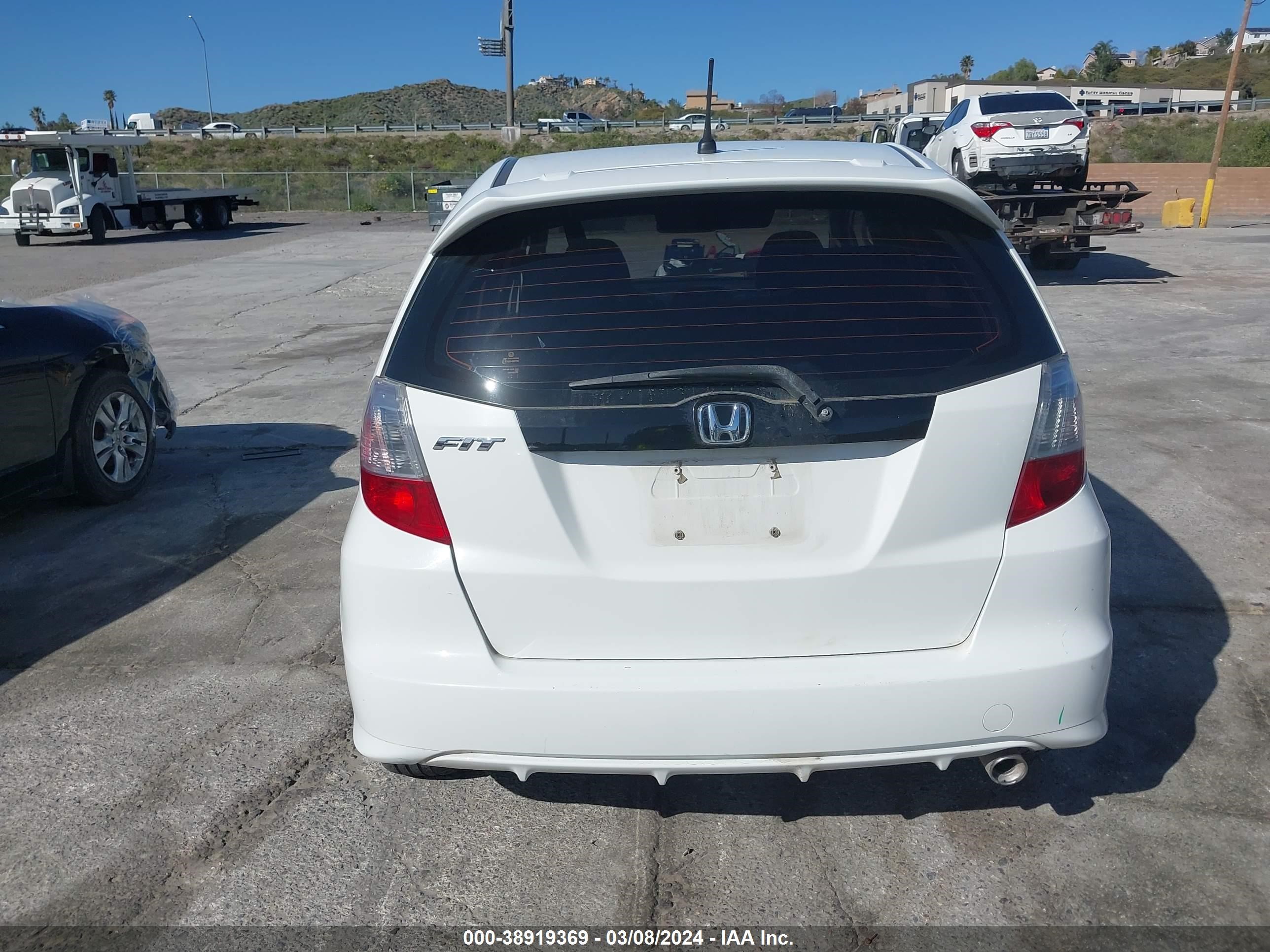 Photo 15 VIN: JHMGE8H50BC004256 - HONDA FIT 