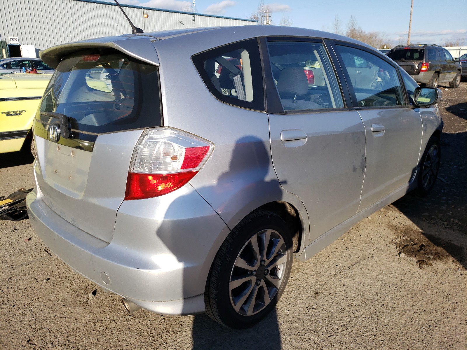 Photo 3 VIN: JHMGE8H51DC044719 - HONDA FIT SPORT 