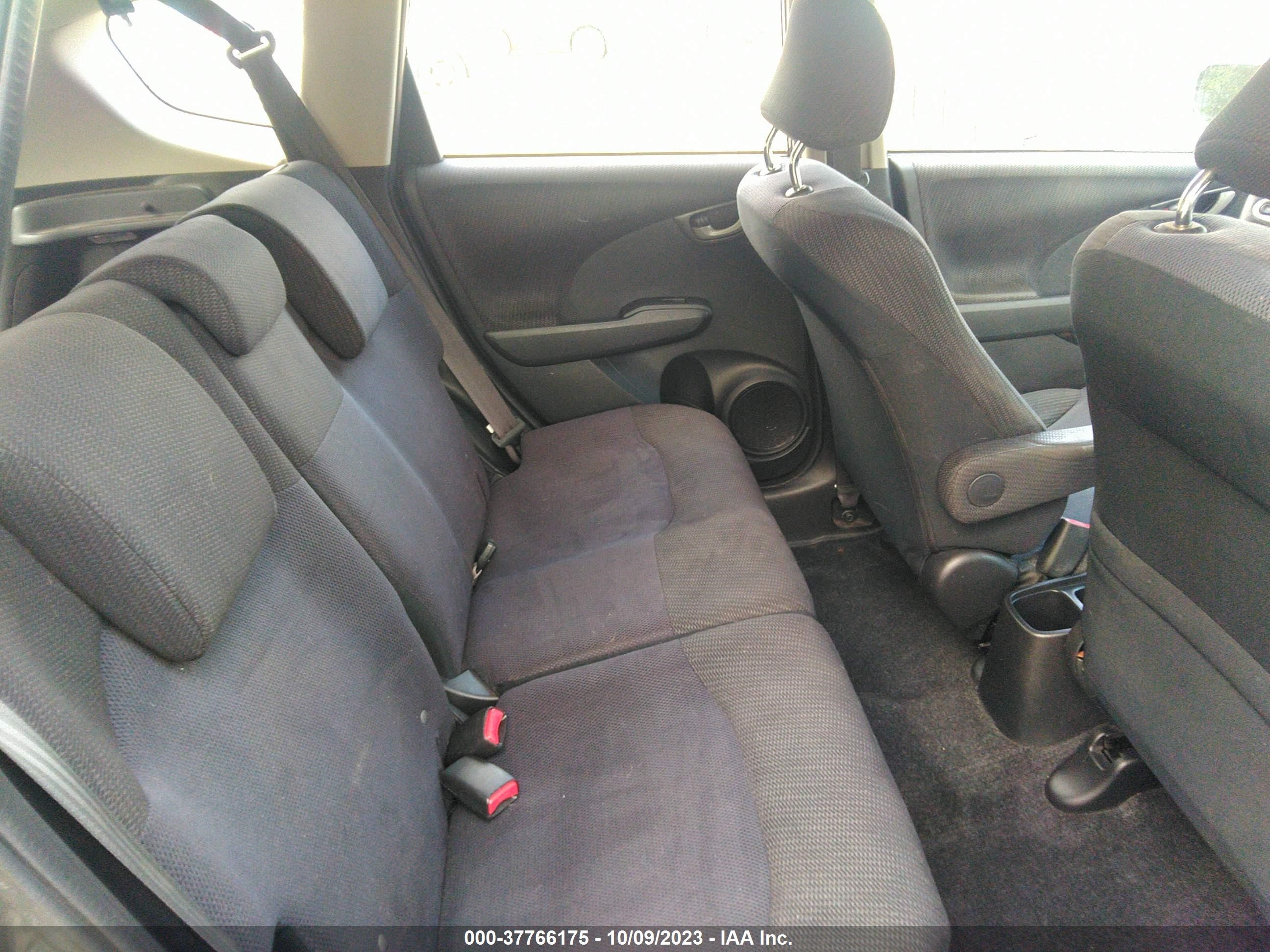 Photo 7 VIN: JHMGE8H51DC062881 - HONDA FIT 