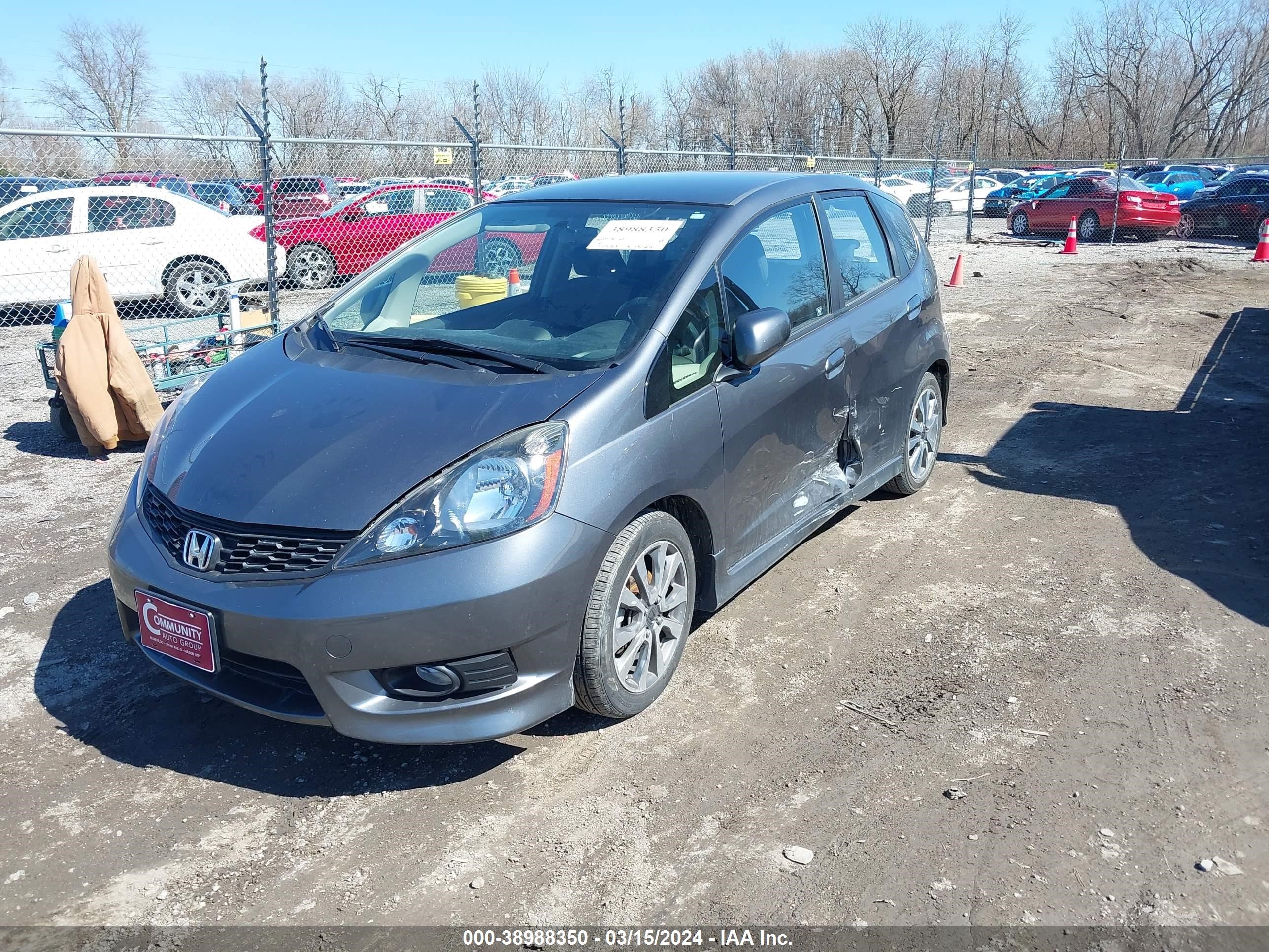 Photo 1 VIN: JHMGE8H52CC019391 - HONDA FIT 