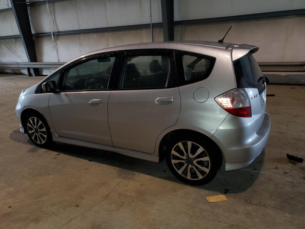 Photo 1 VIN: JHMGE8H52DC011017 - HONDA FIT 