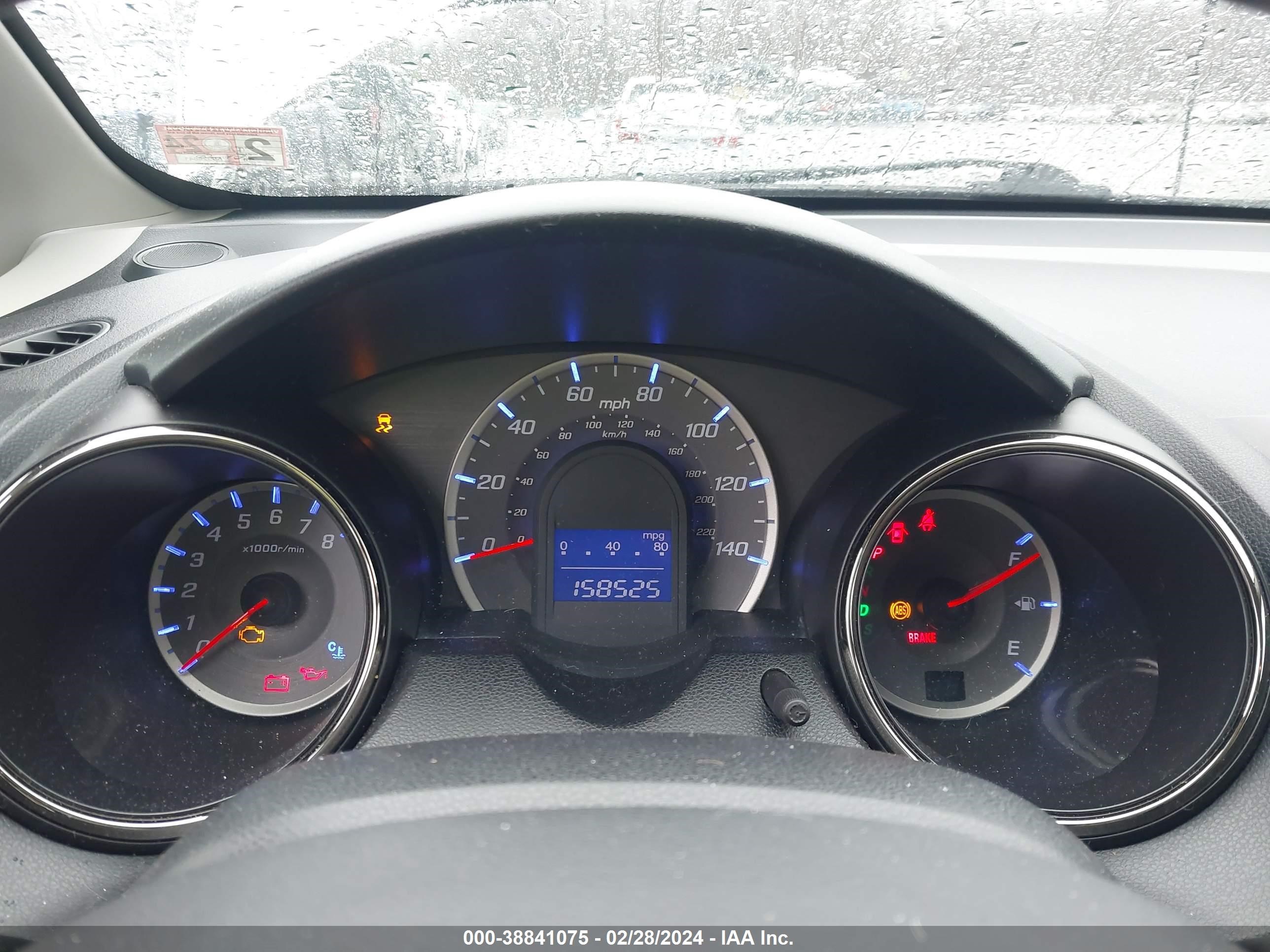 Photo 6 VIN: JHMGE8H52DC024317 - HONDA FIT 