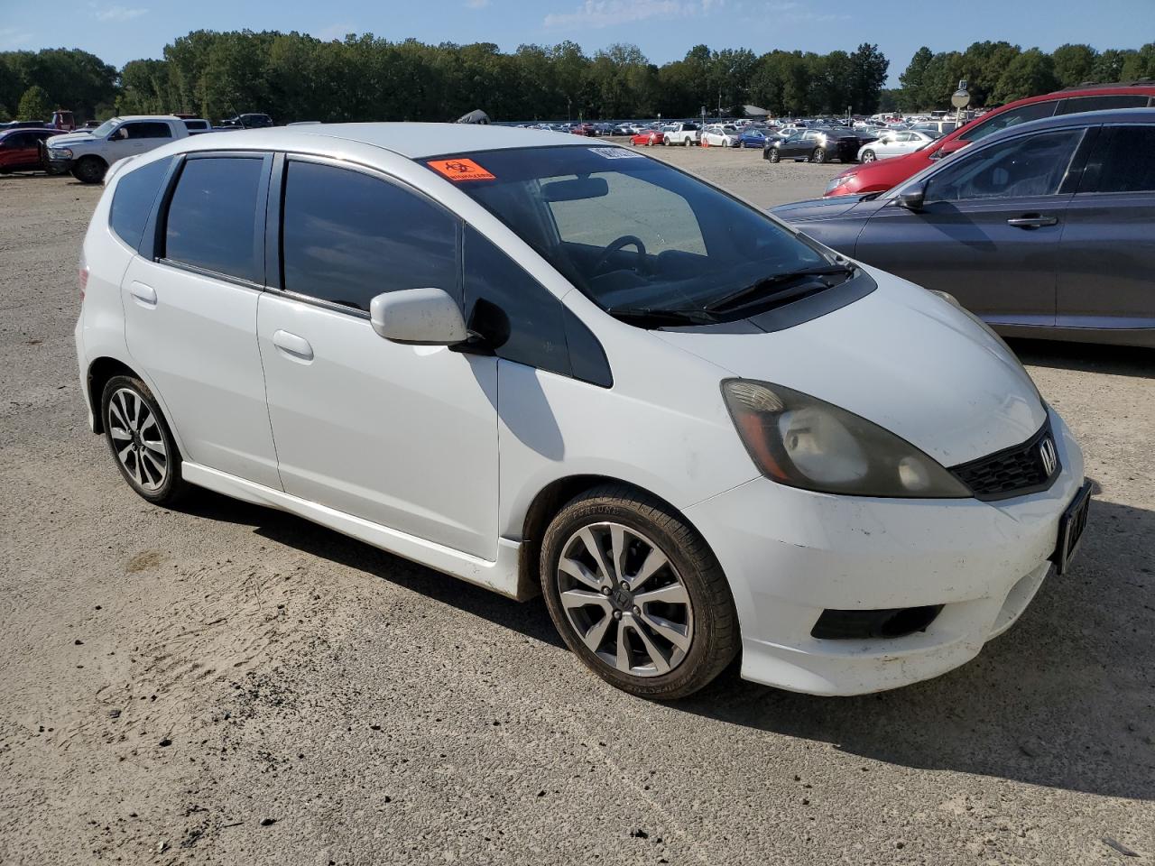 Photo 3 VIN: JHMGE8H52DC076353 - HONDA FIT 