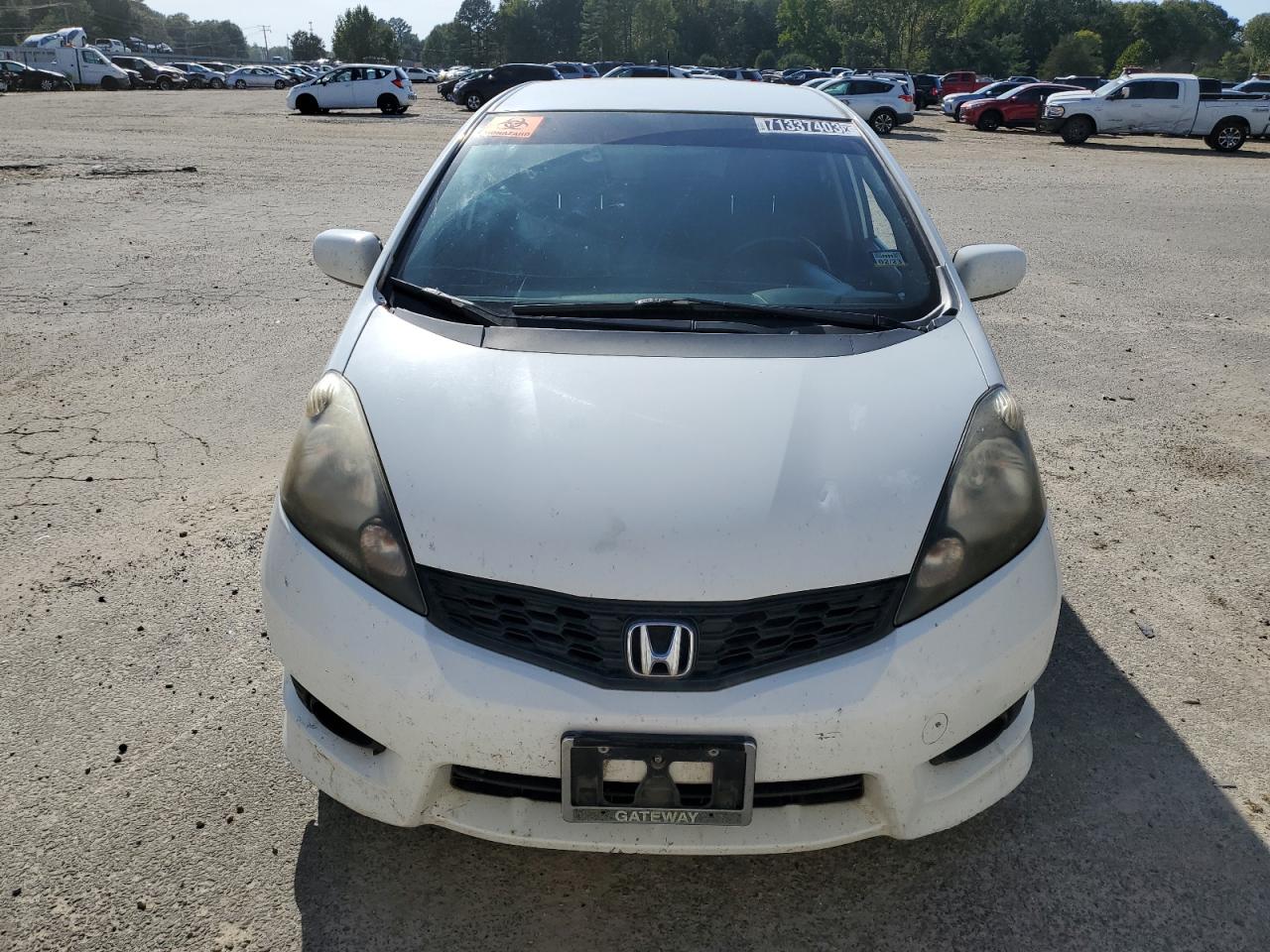 Photo 4 VIN: JHMGE8H52DC076353 - HONDA FIT 