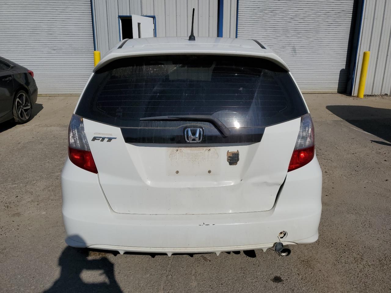 Photo 5 VIN: JHMGE8H52DC076353 - HONDA FIT 