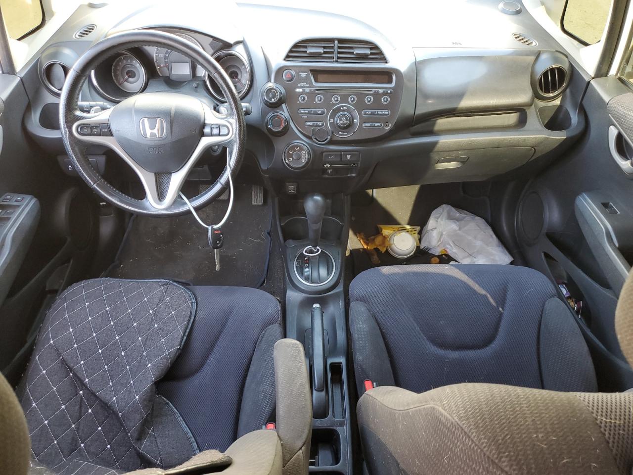 Photo 7 VIN: JHMGE8H52DC076353 - HONDA FIT 