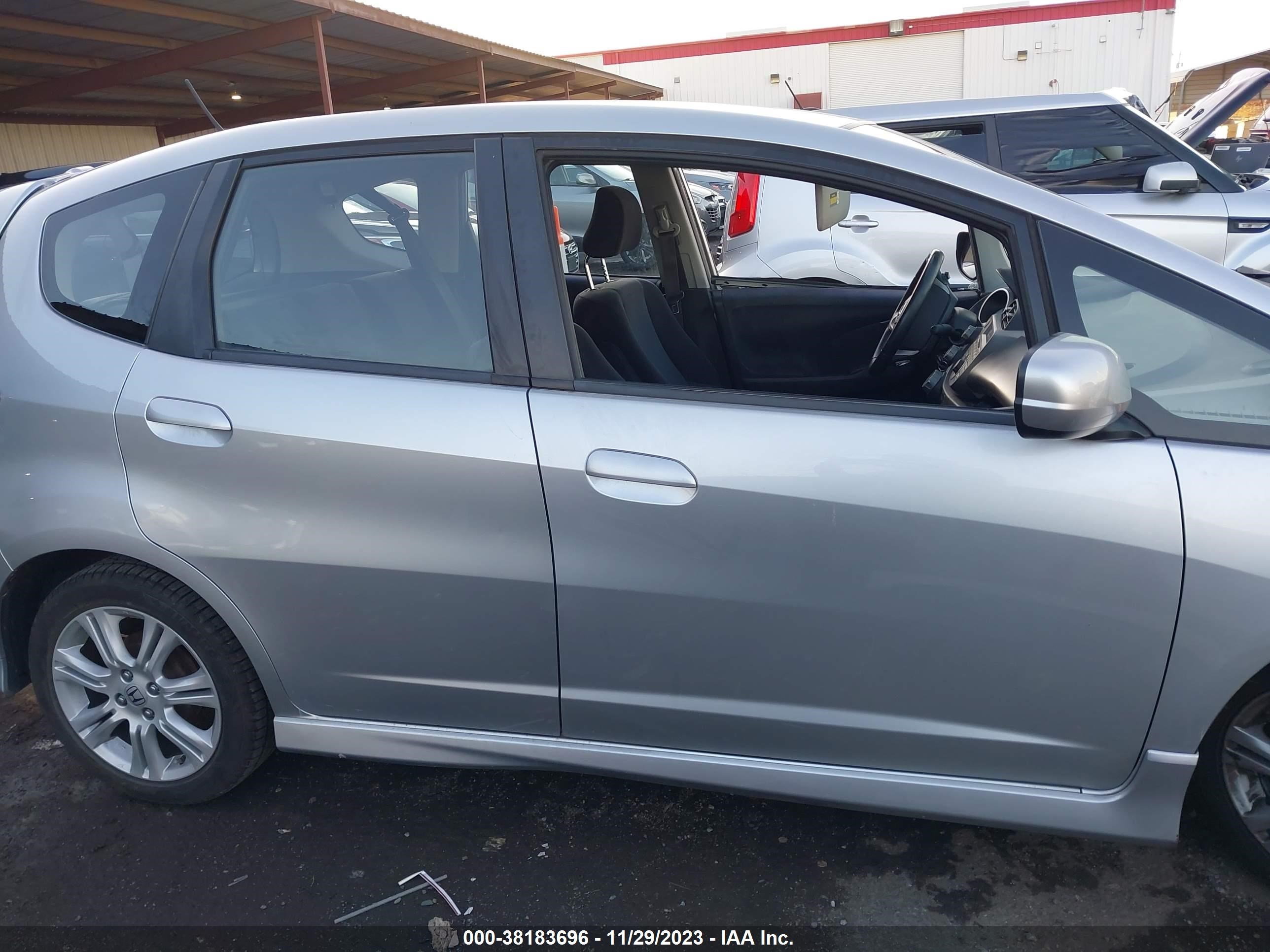 Photo 13 VIN: JHMGE8H53BC011203 - HONDA FIT 