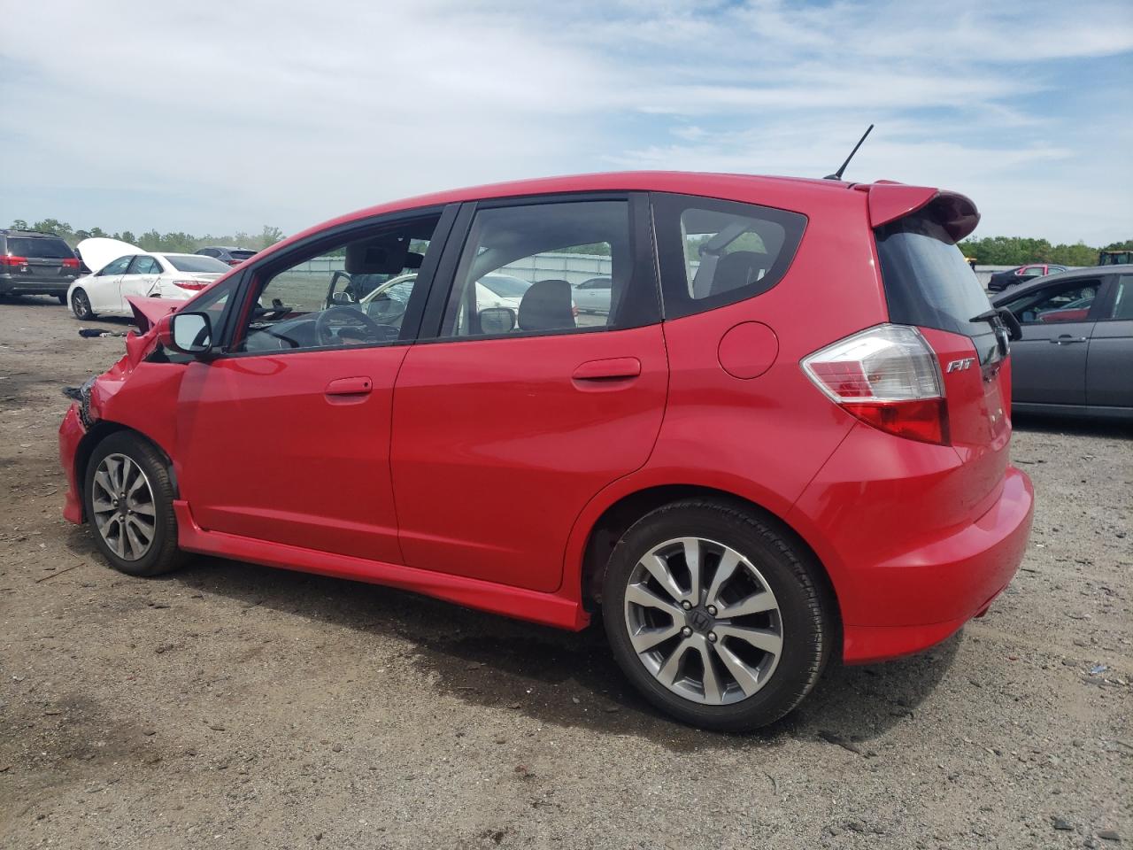 Photo 1 VIN: JHMGE8H53DC031745 - HONDA FIT 